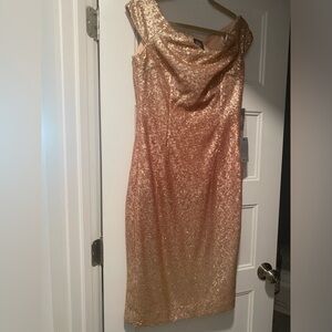Sexy Pink sequins off shoulder cocktail party dress size 10 Vince Camuto